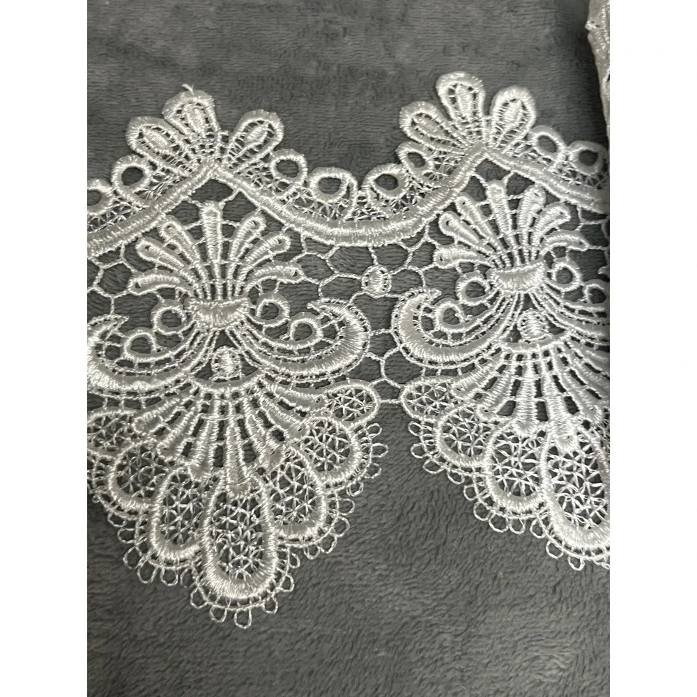 White Guipure Lace Trim 82
